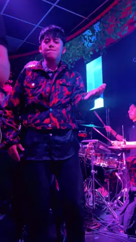 Mamá bello no podría 😍🥹🤤 #fancam de @Toñito🕷️🕸️ 😍😍😍💜 #saymonyloscochalitos🇧🇴 #cochabamba_bolivia🇧🇴 #paratiiiiiiiiiiiiiiiiiiiiiiiiiiiiiii #fyp 