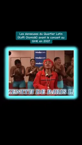 (*Ségolène) Les danseuses de Koffi Olomidé font la promotion du Zénith de Paris 2007 avant le concert pour son 52ème anniversaire 🔥💃🏿 #danseuses #congolaise🇨🇩 #congo #quartierlatin #koffiolomide 