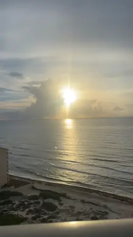 No es por presumir ni nada 🌊⛱️ hermosa vista 🥹🌤️ #seadustcancun #cancun #cancunmexico #mexico #playa 