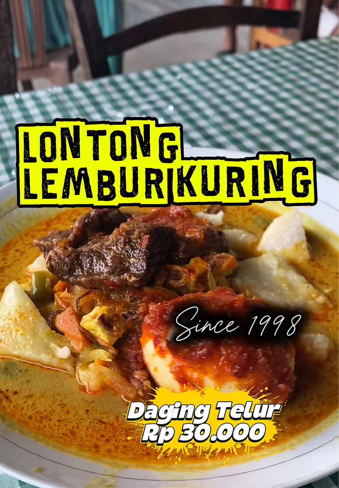 Lontong sayur legend jualan sudah 27 tahun #kulinerbulungan #streetfoodtanjungselor #kulinertanjungselor #bulungan #tanjungselor #kaltara #kalimantanutara #lontongsayur #fyp 