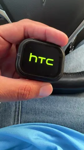 LED display for easy time checks, keeping you on schedule. b#HTCNE20 #BluetoothEarphones #LEDDisplay #HiFiSound #WaterproofEarphones 