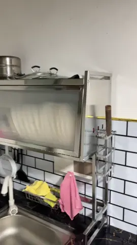 ✨ Organisado na ang kusina mo! ✨ Hindi na tambak ang plato at baso, laging malinis at maayos gamit ang aming dish rack. Praktikal, matibay, at bagay sa kahit anong kusina. 🏡🍽️ #DishRack #OrganizedKitchen #KusinaGoals #KitchenOrganizer #LagayanNgPlato 