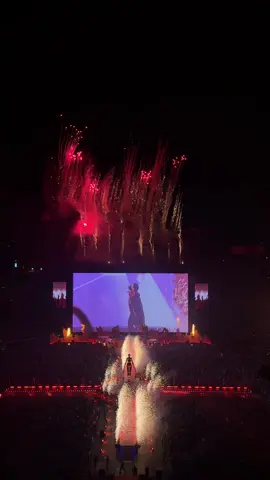 Yes, I really did buy tickets again just to see this ending one more time  #theweeknd #theweekndconcert #afterhourstildawnstadiumtour #viral #fyp 