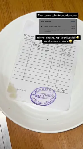 Makan sambel pake bakso yamien, semoga lancar terus rezekinya ☺️🙏 