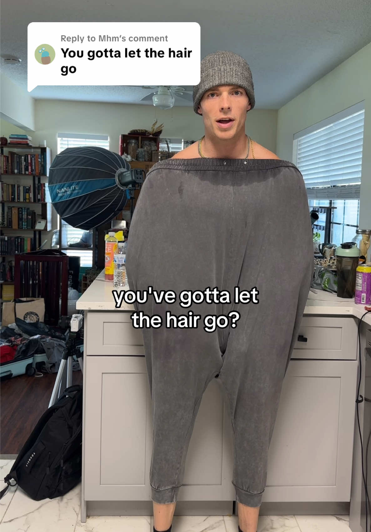 Replying to @Mhm No (I’m basically One Punch Man)