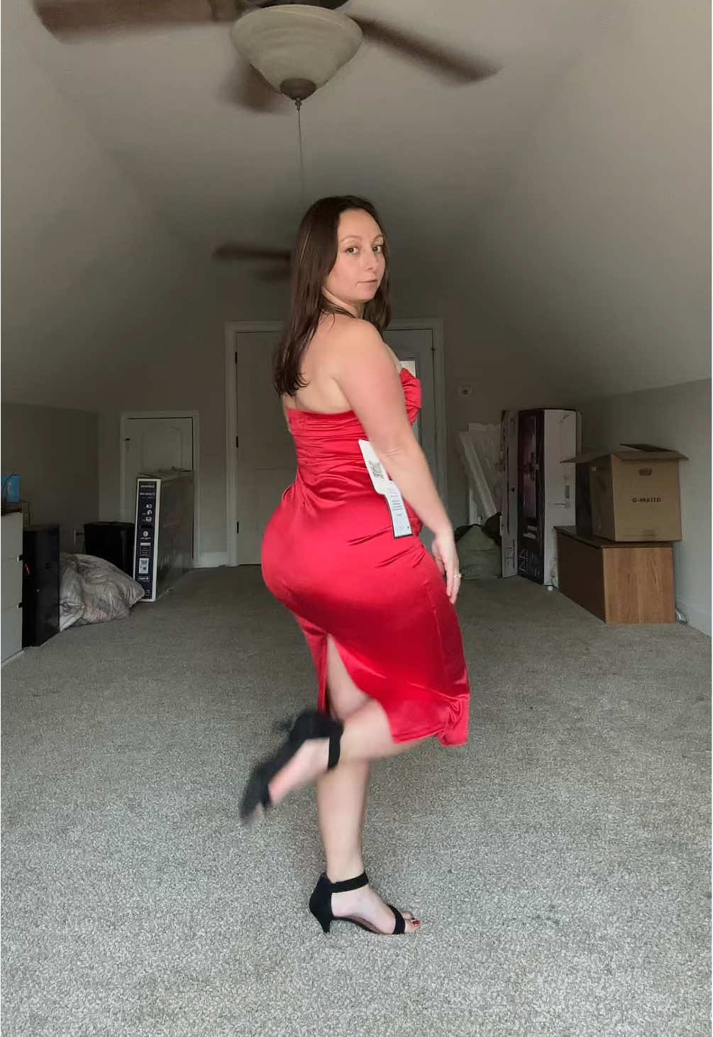 Help me find a dress that’s giving fashionably formal with a side of Atlanta Falcons please and thanks… red or black, plan or feathery… and go. #dress #tryonhaul #tryonwithme #atlantafalcons #tryon 