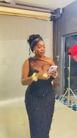 @IamPepite|Content Creator🇹🇬 la seule qui peux résoudre vos problèmes  d’acnés,taches..etc 🫦