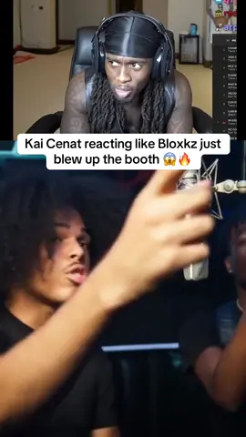 Kai Cenat couldn’t hold back reacting to Bloxkz’s explosive freestyle 🔥💯 Neon studio + Doomsday energy = straight chaos 🗽⚡ #KaiCenat #Bloxkz #ExplosiveFreestyle #Doomsday #ViralReaction