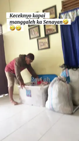 Urang demo,nyo pai manggaleh🤣#viral #fyppppppppppp #fyp #lawakminang #komediminang 