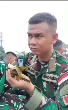 #Demo core di saat lg istirahat saking lapar ny menikmati mkn lontong yg panas  #Lihat expresi muka ny 😅😂 #fyppppppppppppppppppppppp  #viralllllll  #Democore 2025