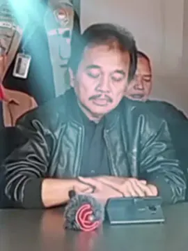 @satuindonesia.co.id ___ Roy Suryo mengatakan bahwa media untuk tetap memberitakan hal ini kepada masyarakat. #kpid #roysuryo #berita #media 