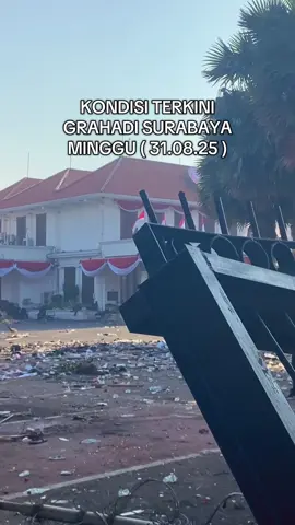 KONDISI PAGI INI GRAHADI & POLSEK TEGALSARI SBY ( 31.08.25 ) #demosurabaya #demo2025 #prayfotsurabaya 