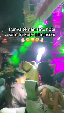 Asikk poll 🤩#fyp #karnaval #sound #soundhoregjawatimur #karnavalsenggreng 