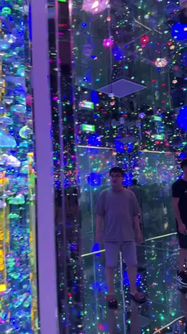 Triển lãm ánh sáng 😊😊😊 đẹp dã man ý 