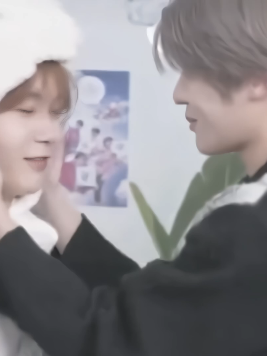 sion, you're not just a leader, but also a great example for your five younger siblings. thank you for showing them the meaning of togetherness and responsibility. may your warmth always be a light for NCT WISH and all their fans. #sion #nctwish #leader #viral #nct 