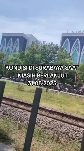 surabaya memanas #surabaya #viralvideo #demo #aksi #mahasiswa 