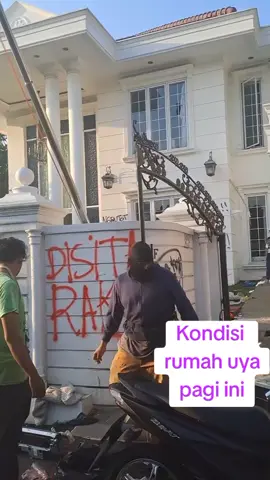 Kondisi rumah Uya Kuya pagi ini. #uyakuya #rumahuyakuya #rumahuyakuyadijarah #dijarah