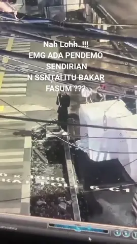 Terimakasih untuk yg sudah videoin,semoga bisa mematahkam skema yg slalu mengkambinghitamkan masa yg sdng berjuanga utk kebenaran 🙏🏻🇮🇩🔥#provokator #trending #demo #viral 
