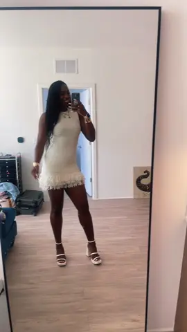 A cute dress and (semi) comfortable heels to start the weekend festivities!! #dmv #laborday #labordayweekend #dayparty  Dress - @ZARA 
