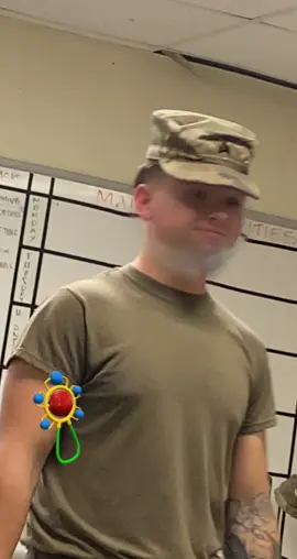Back in the good ole days .. lunch times shenanigans #armyfun #onthisday 