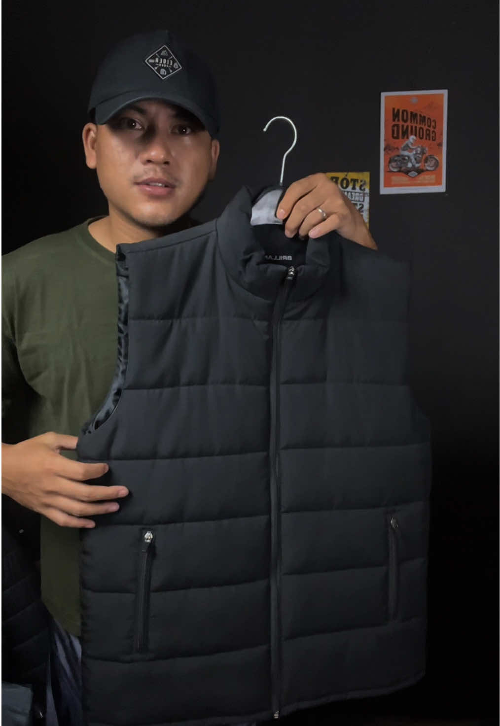 Rompi motor keren sudah anti angin #rompi #vest #rompimotor #rompiparasut 
