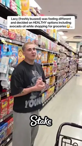 Lacy (freshly buzzed) was feeling different and decided on HEALTHY options including avocado oil while shopping for groceries😳… #lacy #faze #twitch 