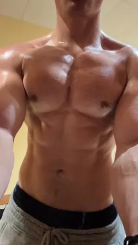 trademarked posing routine #GymTok #blowthisup #motivation 