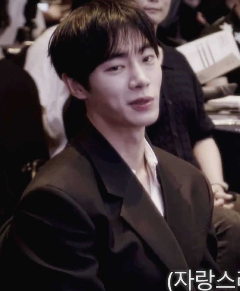 guys i’m going insane with my edit i’ve rewatched this for the past 30 minutes #chooyoungwoo #headoverheels #kactor #foryou #fyp choo youngwoo edit bae gyeonu head over heels mercy for none the trauma code heroes on call