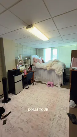 I just realized I never gave you guys a dorm tour! So here’s my freshman dorm! #fyp #dormtour #college 