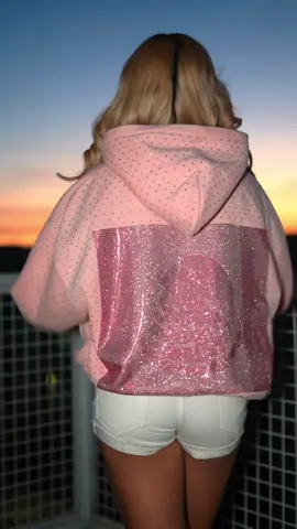 Who needs this hoodie 🎀 #fyp #viral #mexico #coquette #pink 