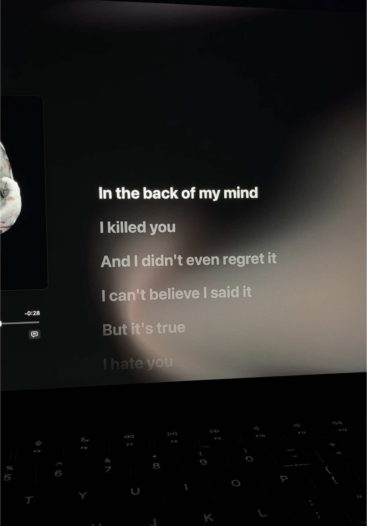 #romantichomiside #lyrics #lyricsvideo 