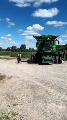 Well the secrets out we’re having a girl! #Foryoupage #Michigan #Youngfarmer 