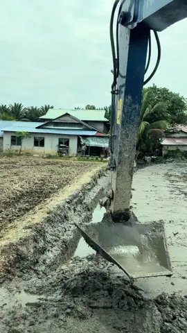 Sebelum adanya kiss888🤣🤣#excavatormalaysia🇲🇾 #abgcangkulcarimakan #rezekidisawah🌾 #zaxis130 