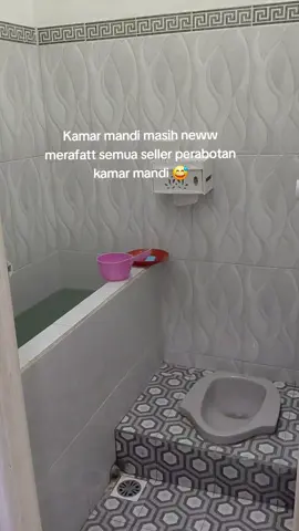Mumpung masih baru nih kamar mandinya, rekomendasi perabotan kamar mandi yg benar-benar terpakai biar tidak gonta ganti 😅 #kamarmandi #kamarmandiminimalis #kamarmandiaesthetic #rumahminimalis #rumahidaman 