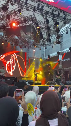 Tetap Dalam Jiwa - Isyana||At Ardan Senja Syahdu #tetapdalamjiwa #isyanasarasvati #ardansenjasyahdu #fyp 