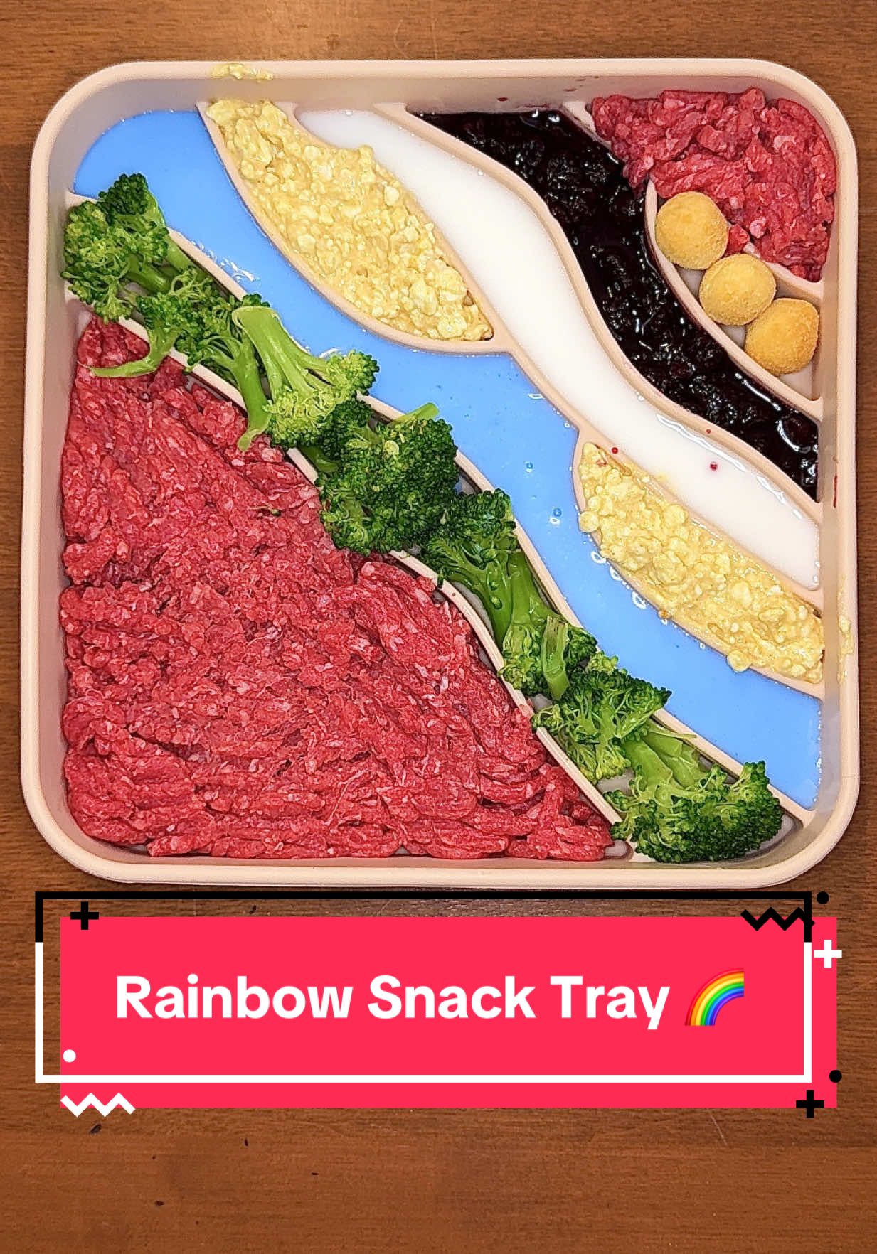 My daughter’s rainbow snack tray 🌈🥦👧🏼 #snacks #restock #dogs #rawfeddog @Pawgress #pawgresspartner  