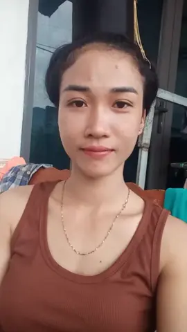 sau lớp son phấn này 😄mặt mộc ghê chưa 🤭2 quả mụn to dã man  #xuhuong 