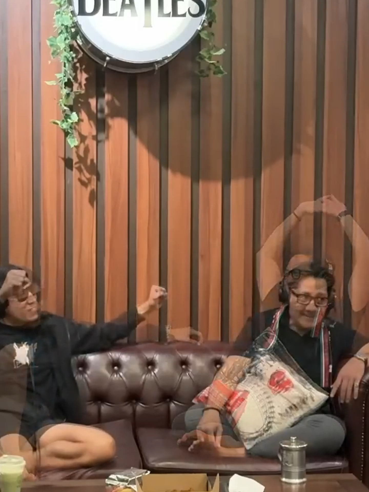 Semua anggota Predain takut sama vinsen #vidioviraltiktok #podcasts #kocak #lucu #vidio #andretaulany #suryainsomia #apose #kurnia #andikapratama