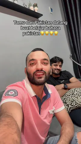 Murid baru dari Pakistan 😂😂@Babar Nawab @♛★𝓐𝓵𝓲★♛ 