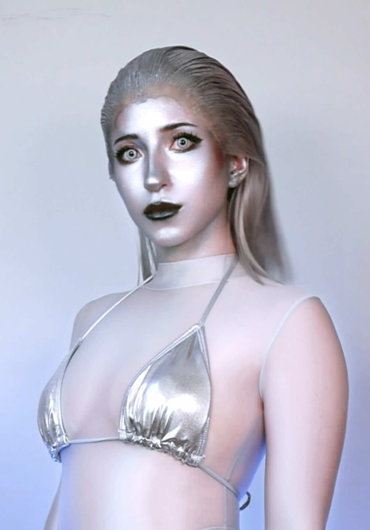 I would do a few things different next time if I cosplay silver surfer again, but I hope you like it 🩶 #silversurfer #fantasticfour #marvel #marvelstudios 