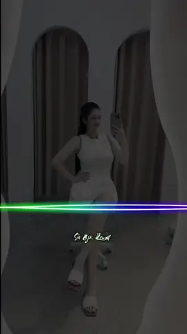 Đeo tai nghe, thấm từng nhịp!🎶