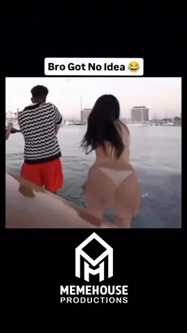 No way 😭 #memehousela #trending #viral #memes #fyp @MemeHouseLA 