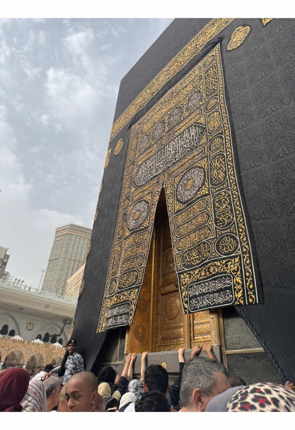 My heart stayed here 🕋✨🤍 #umrah #mekah #kabah #medinah #fyp 