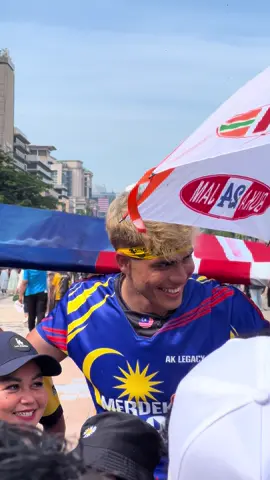 @AisarKhaledd dan 100m bendera #malaysia semperna #merdeka2025 