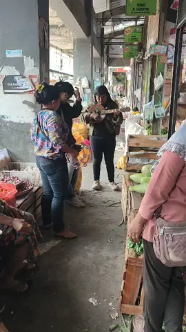 KALO LIHAT GOYANGMU SRI KOK GETING AKU