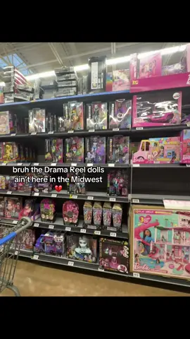 luckily I got them online but I wanted to see if my store had them and NOPE 👎  #prestigiousbrat #monsterhigh #monsterhighdolls #dollcollector #y2k
