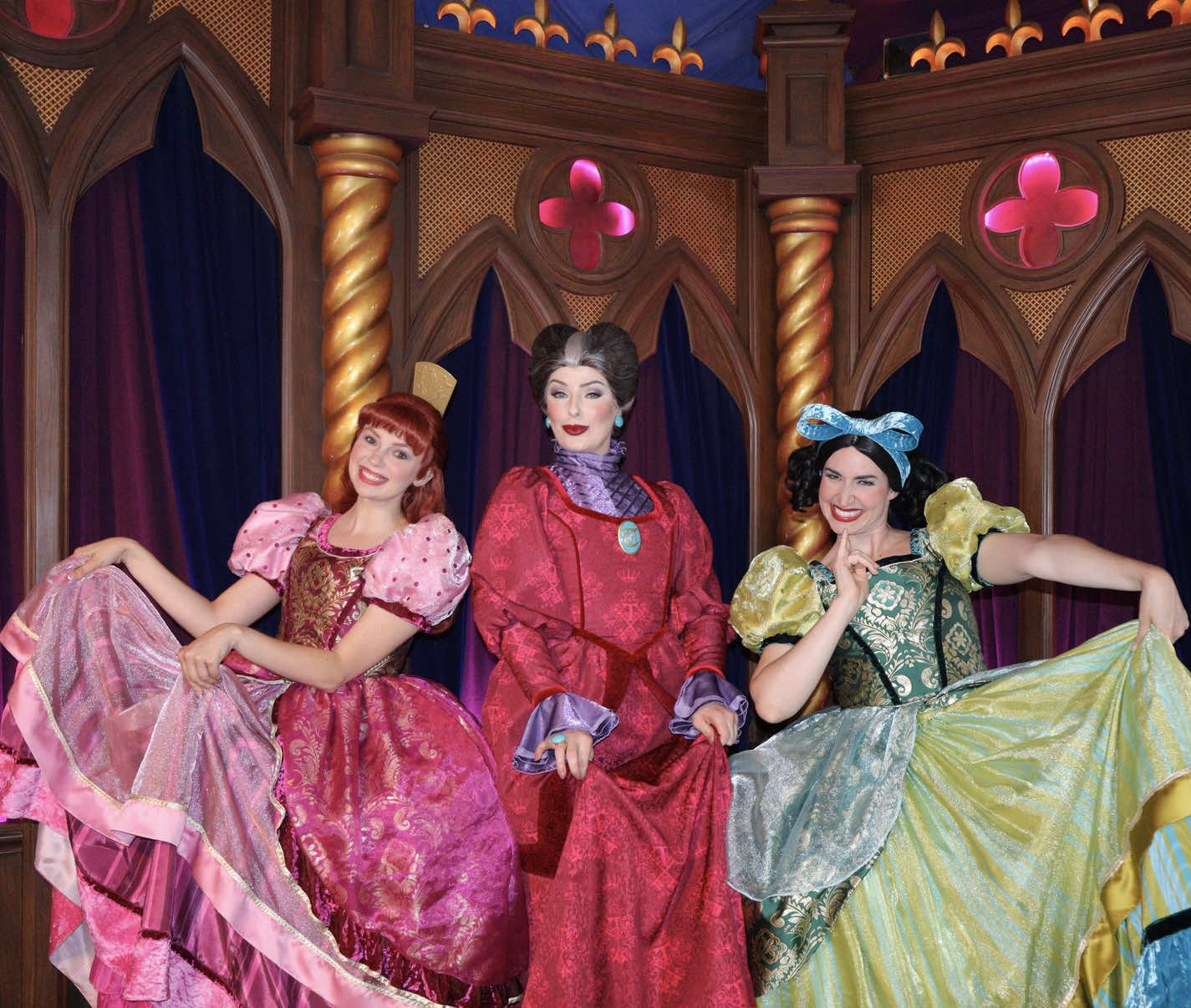 The elegant & talented Tremaine’s delighted us with their singing. Moments later their lovely melody even caused a proposal 🤭💍❤️#disney #disneyvillains #disneyland #disneycharacters #disneymagicmoments 
