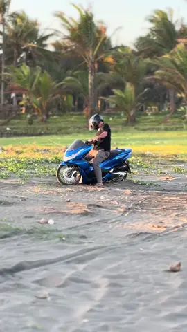 Mari healing sebelum Indonesia bubar😭#mio #miosoul #soulmxthailand #pcx160 #pcx160ล้อ17แต่งสวย 
