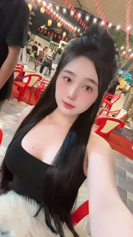 Ánh mắt ngây thơ đó🫠#foryou #foryoupage #tiktok @Huyền Mây ⛅️ Acc phụ 