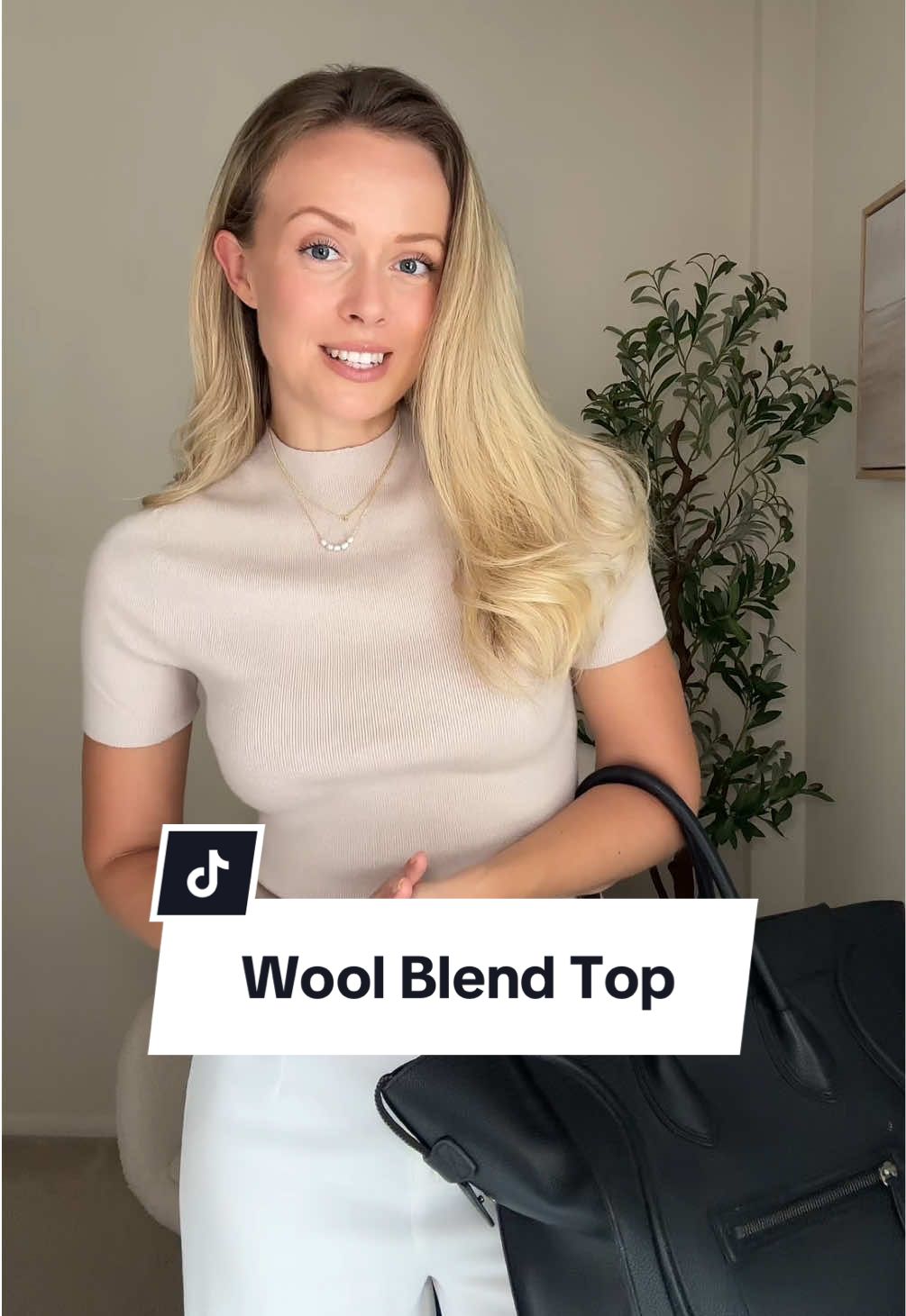 My new favorite style from this brand! Love how incredibly soft this top is, just like cashmere! ✨ @Arach&cloz #worktops #transitionaloutfits #fallfashion #teacheroutfit #officeoutfits 